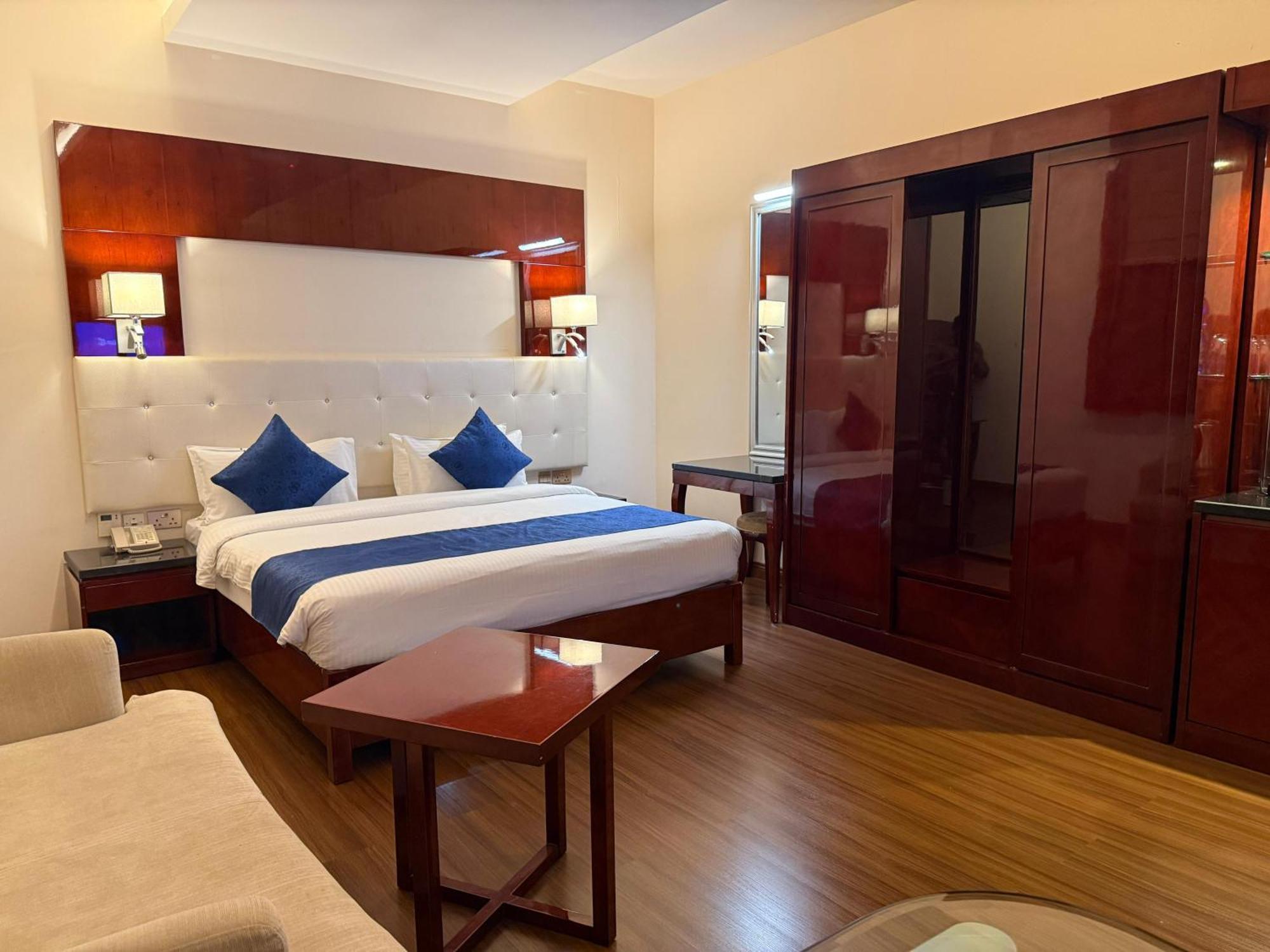 Golden Tulip Headington Ξενοδοχείο Μουσκάτ Εξωτερικό φωτογραφία