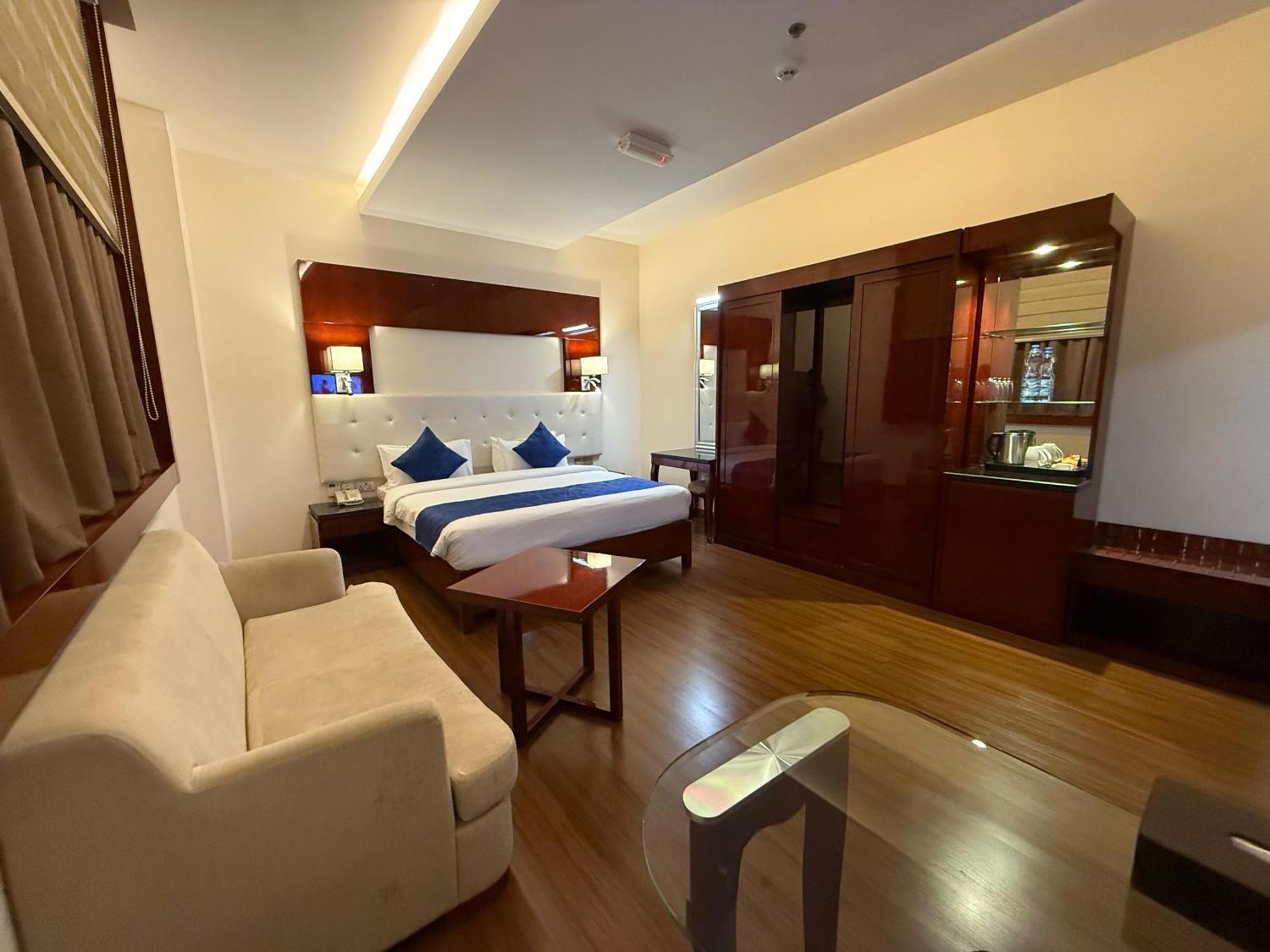 Golden Tulip Headington Ξενοδοχείο Μουσκάτ Εξωτερικό φωτογραφία